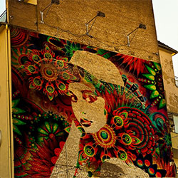 Efeito de foto - Bright graffiti on the building