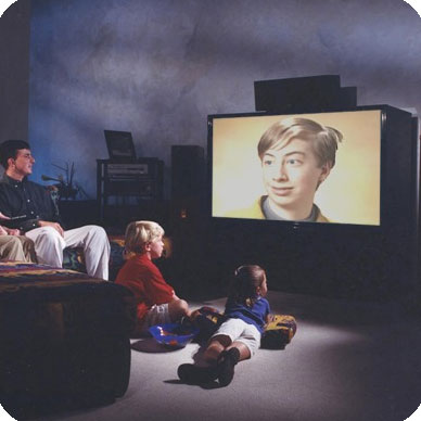 Foto efecto - Familia está viendo la TV