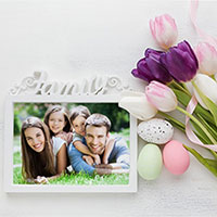 Effetto - Easter family frame with tulips and eggs