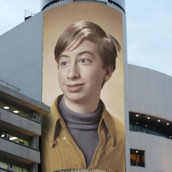 Фотоэффект - Огромная реклама на здании Лафорет