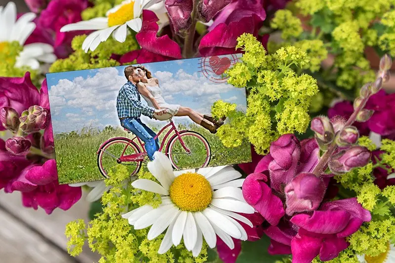 Фотоефект - Greeting card with flowers