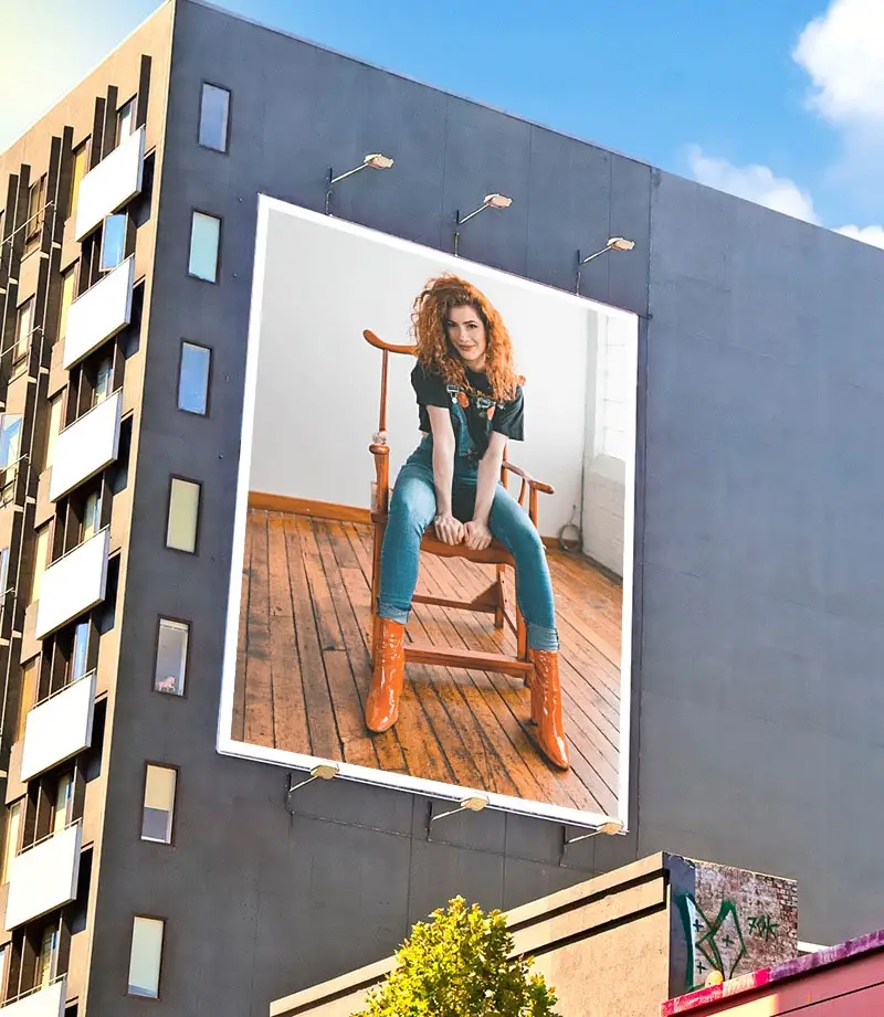 Photo effect - Huge billboard with a picture of you